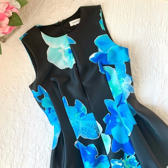 Calvin Klein Blue Floral Print Black Scuba Dress Sleeveless Fit n Flare sz 6 8 - Picture 16 of 16